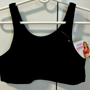 NWT Jockey Active sport bra  size under bust 93-97 cm , 109- 113 cm over bust